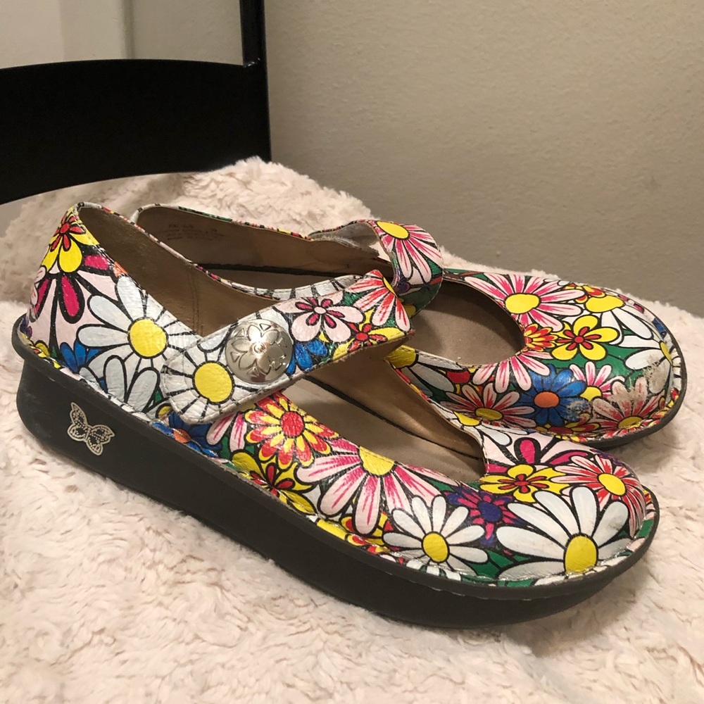 Alegria scrub shoe